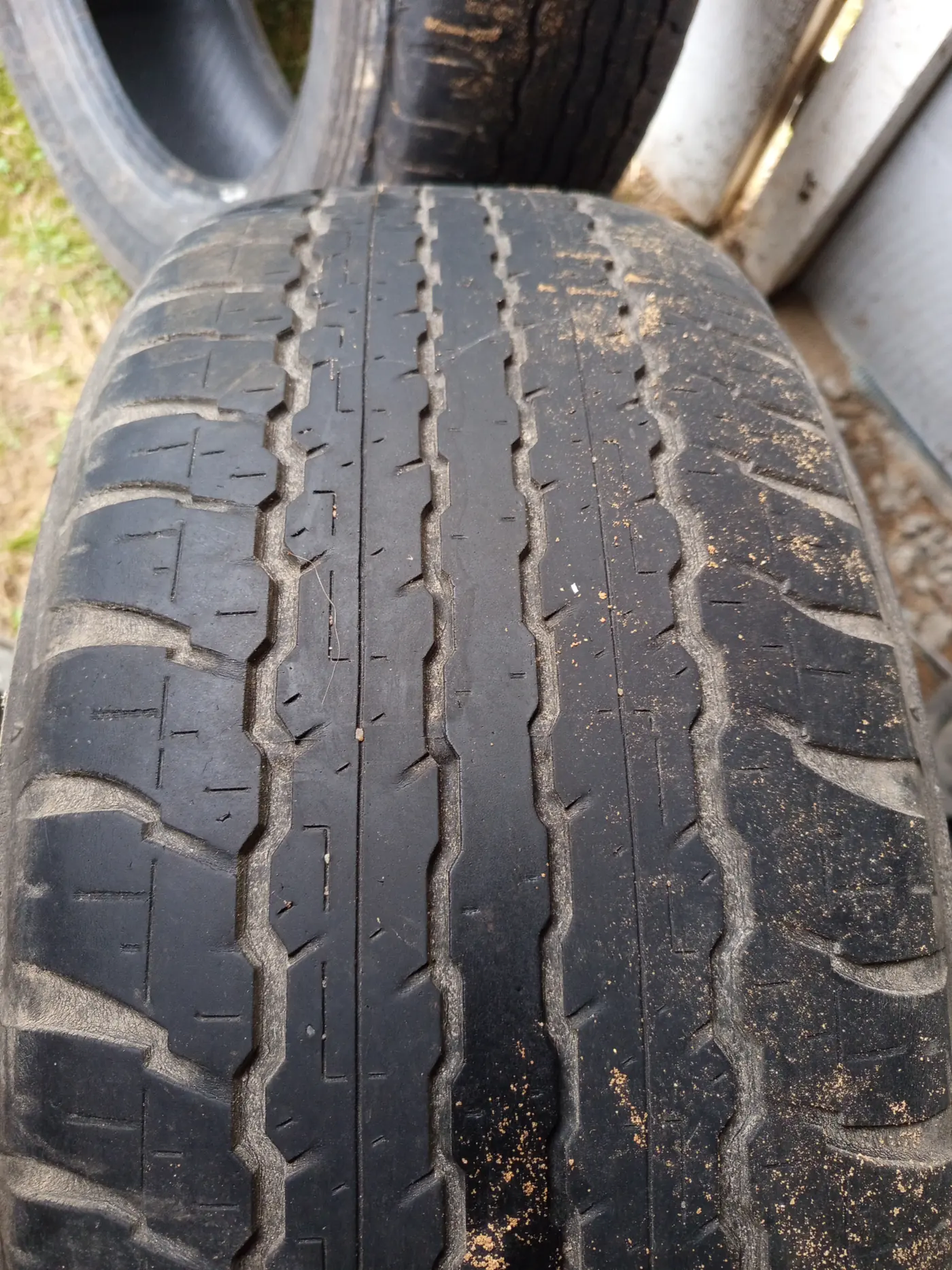 R18 265 60 Dunlop е