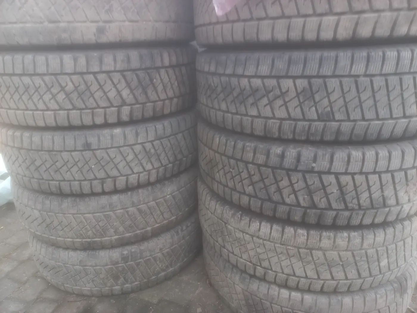R16C 225 75 Lassa Wintus 2