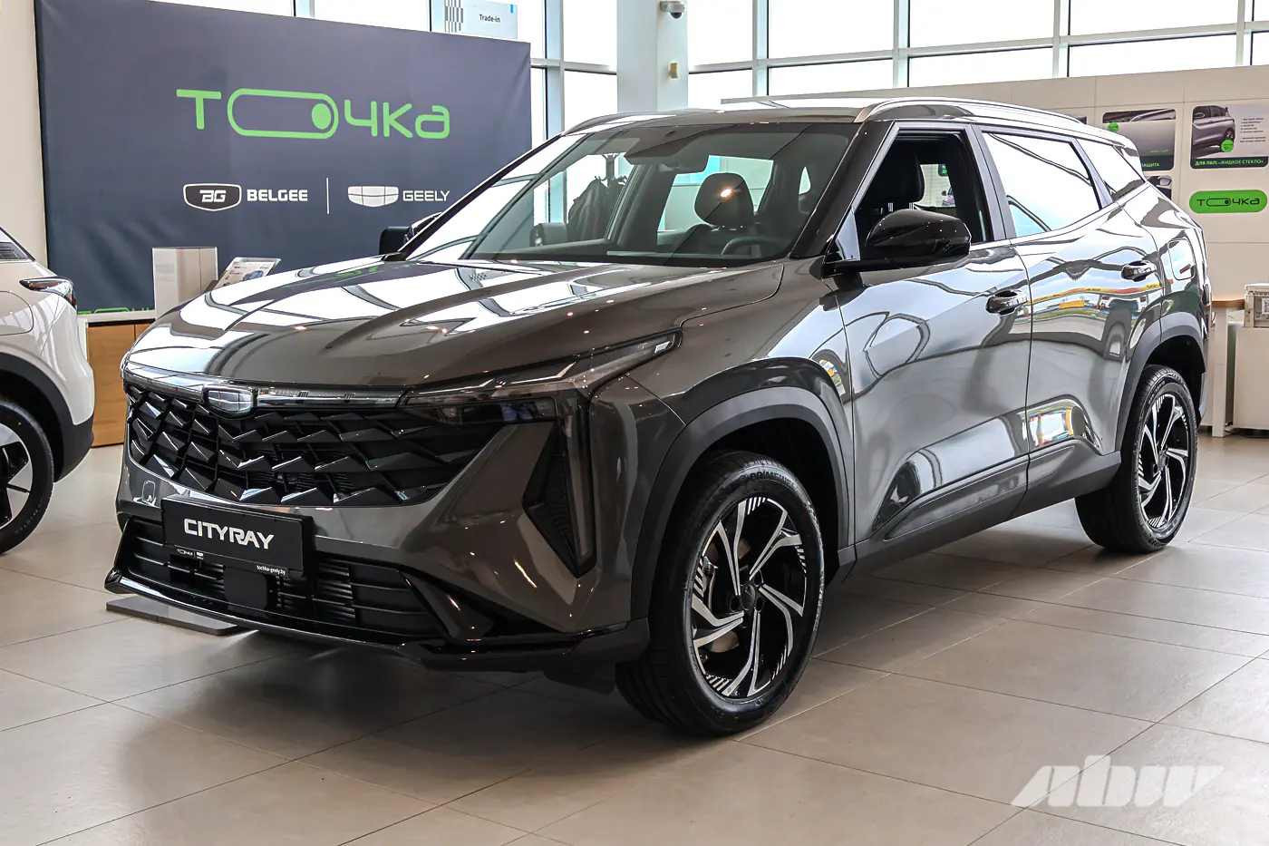 Новый фаворит среди городских кроссоверов: чем хорош Geely Cityray и сколько платить по кредиту в «ТОЧКЕ»