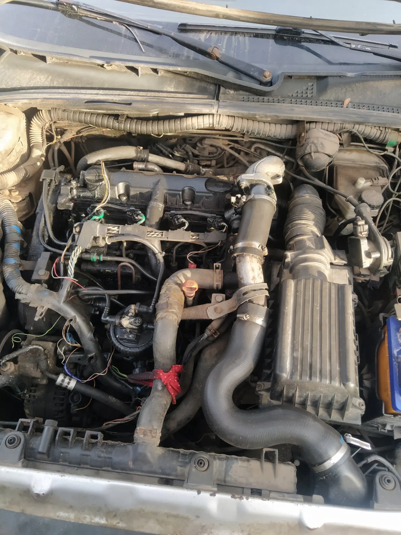 Двигатель к Peugeot 406 2002