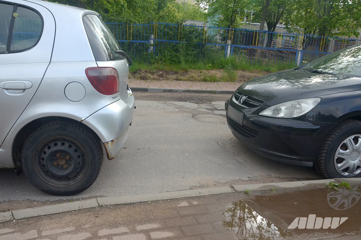 Копеечный помощник для парковки: устанавливаем камеру заднего вида своими руками