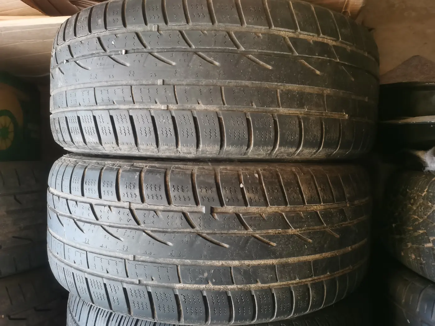 R17 225 55 Hankook W