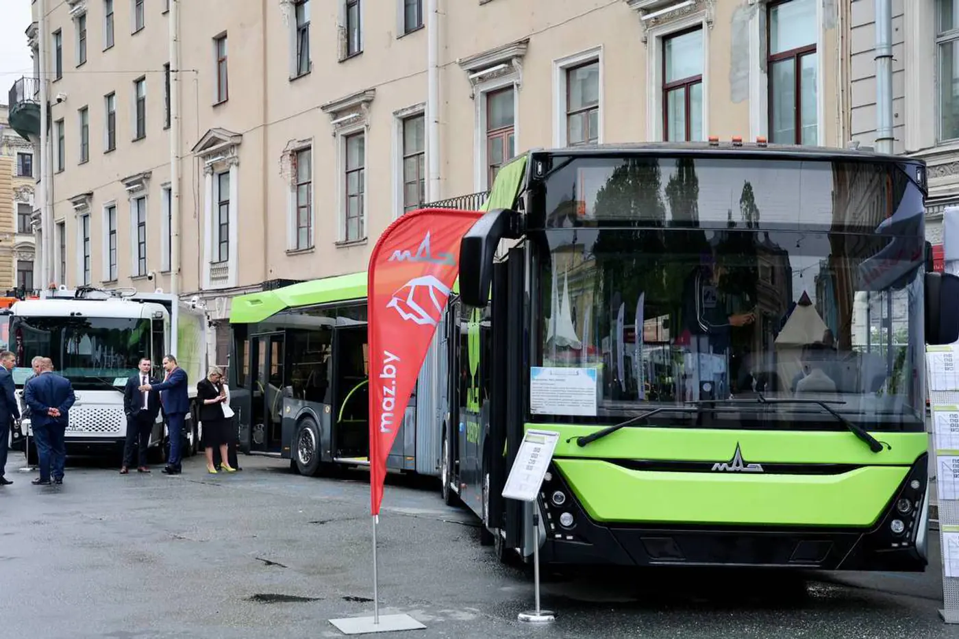МАЗ официально представил новый электробус c запасом хода 240 км