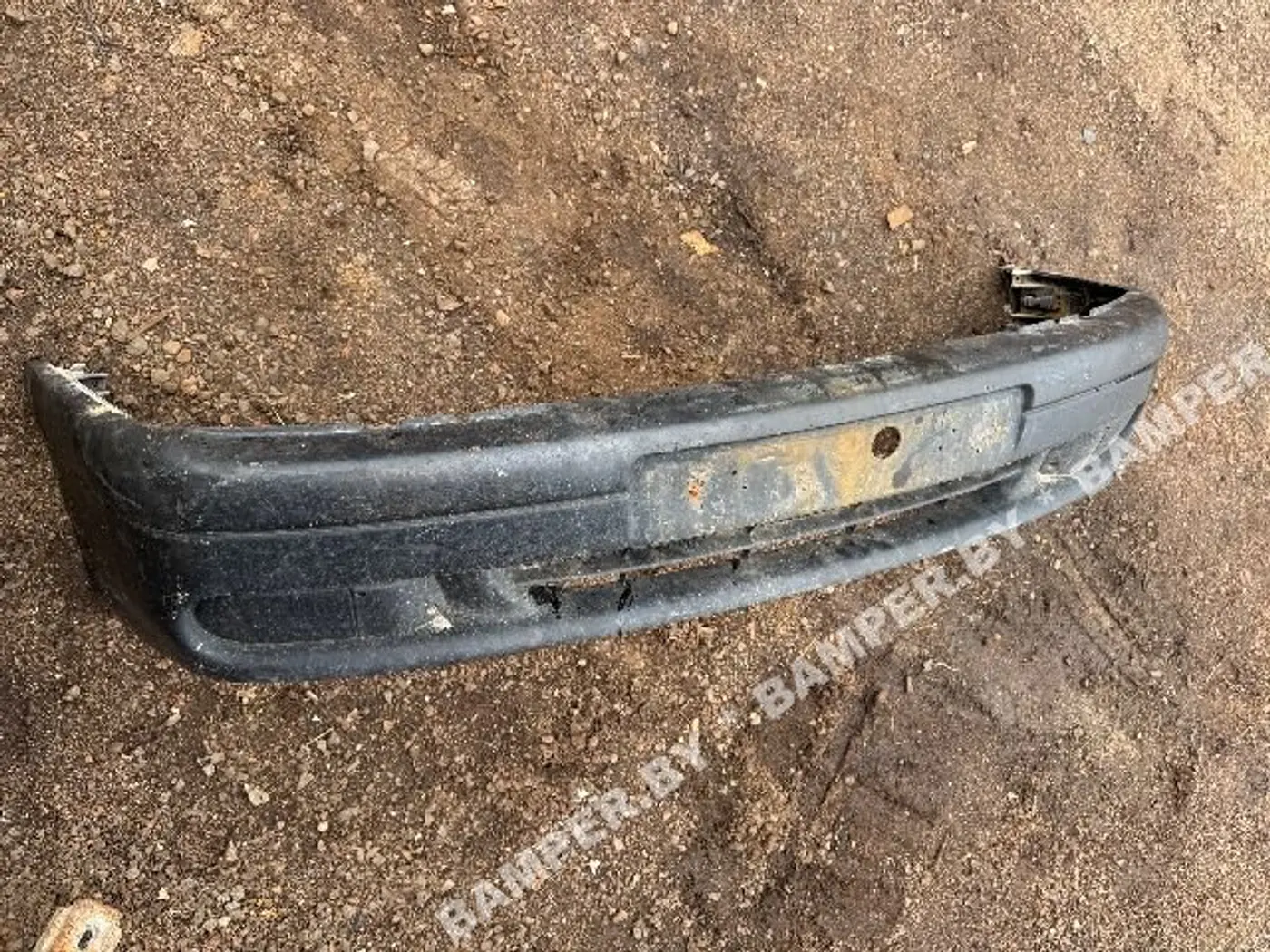 Бампер передний к Renault Laguna 1995