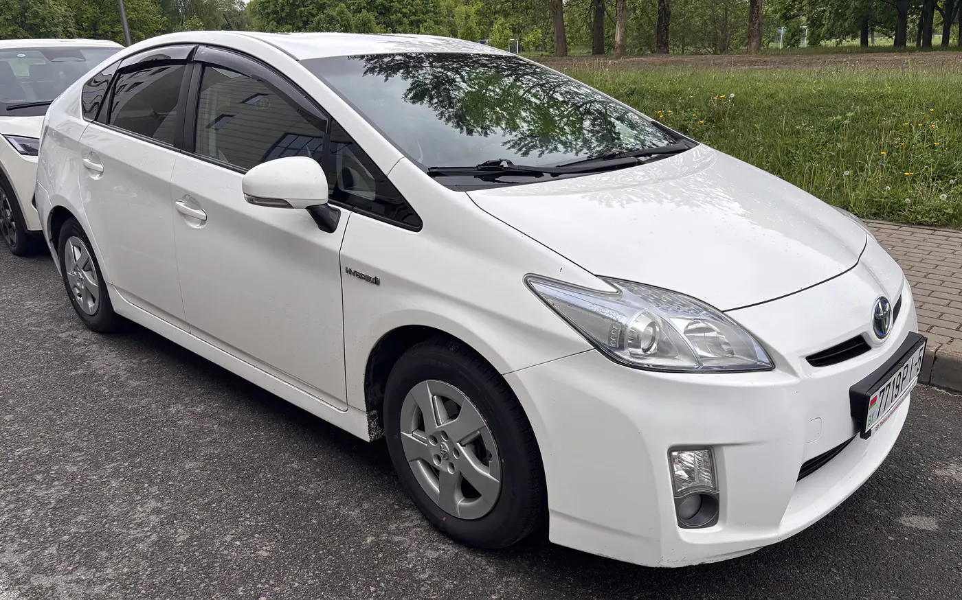 Toyota Prius III Рестайлинг (XW30), 2011