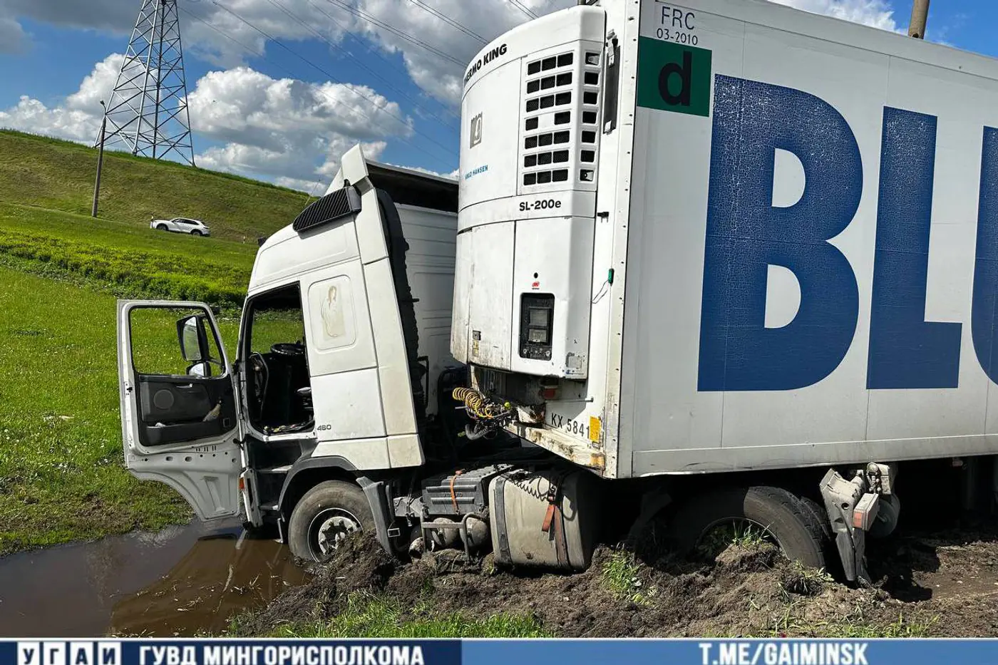 Авария с грузовиком – причина пробки на МКАД