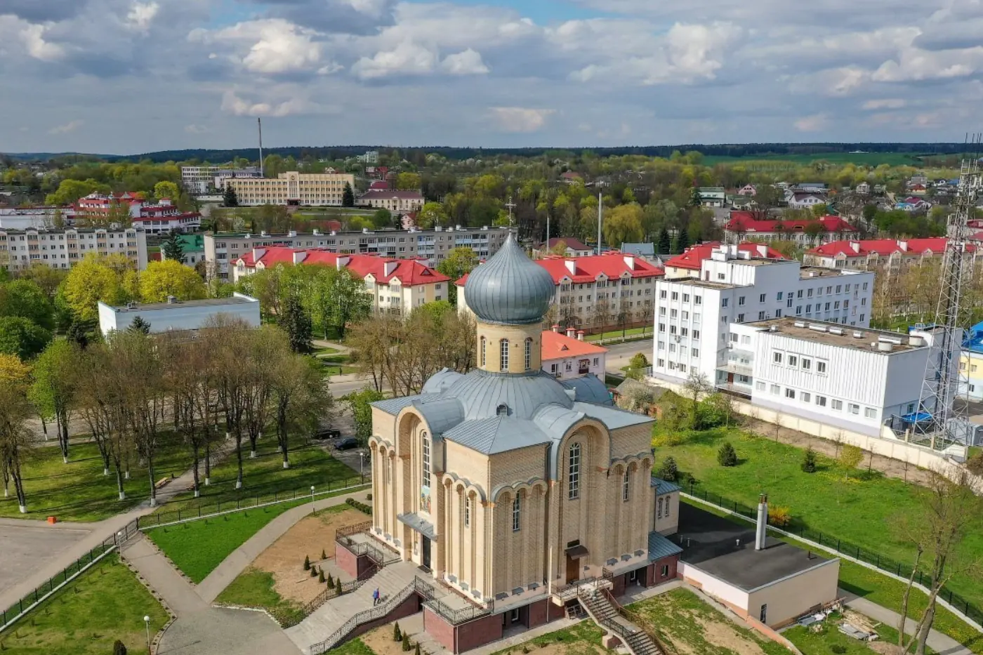 Этот парень объехал 115 городов Беларуси – вот что он советует посетить каждому