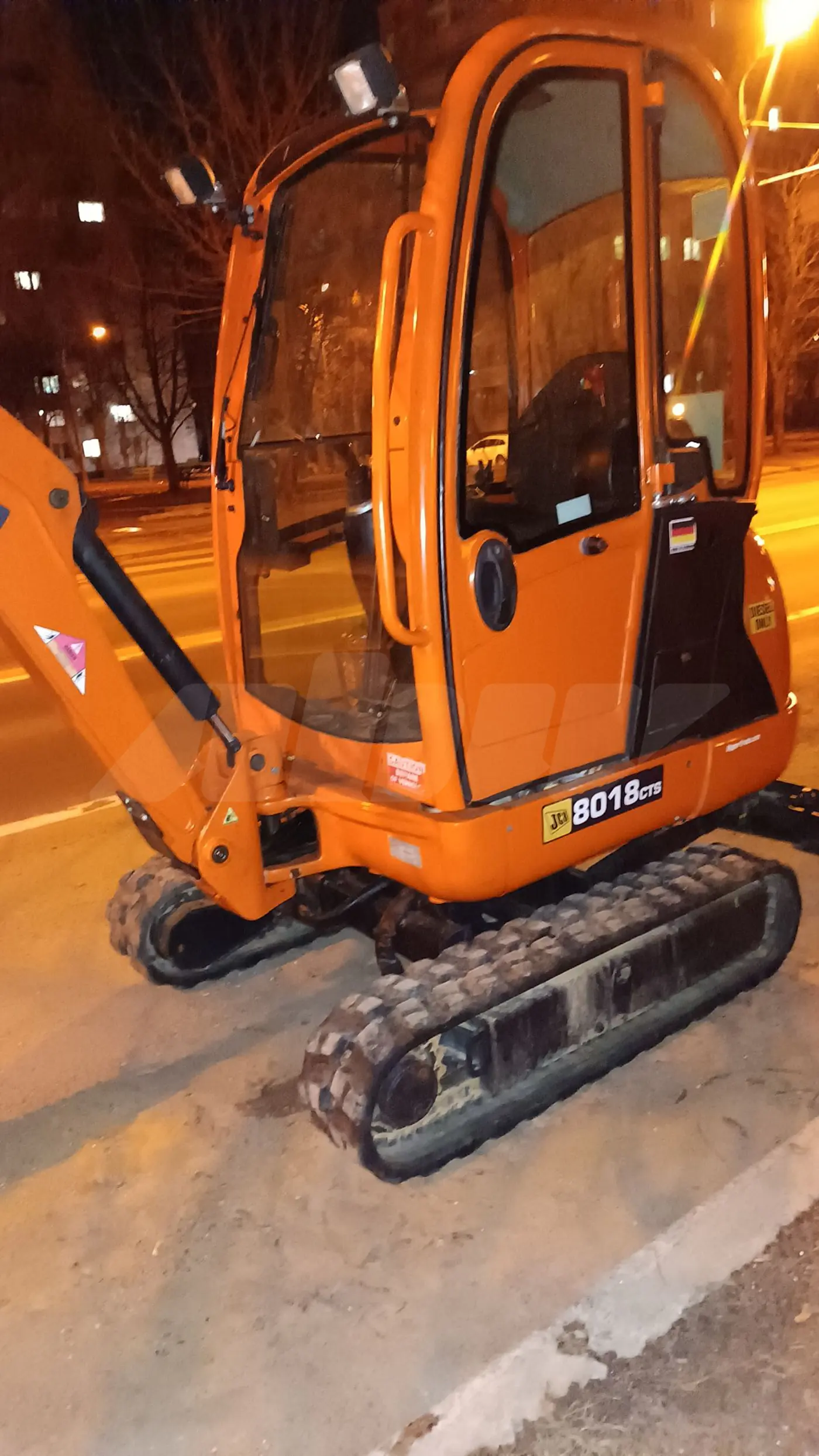 мини-экскаватор JCB 8018 CTS 2015