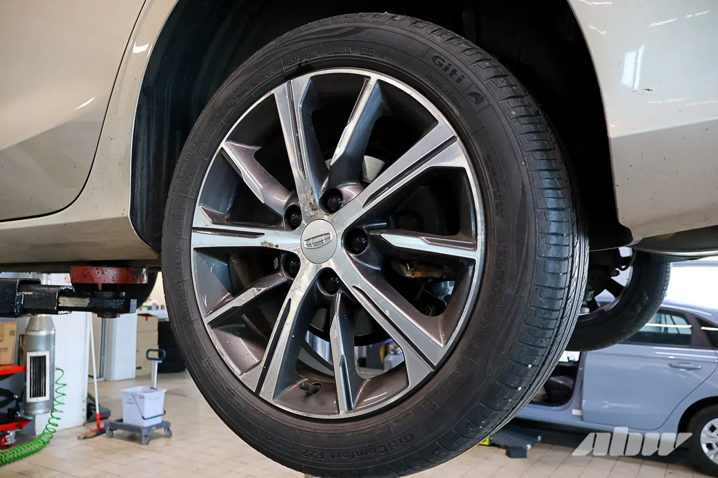 Ржавое днище? Что стало с Geely Emgrand спустя три года эксплуатации