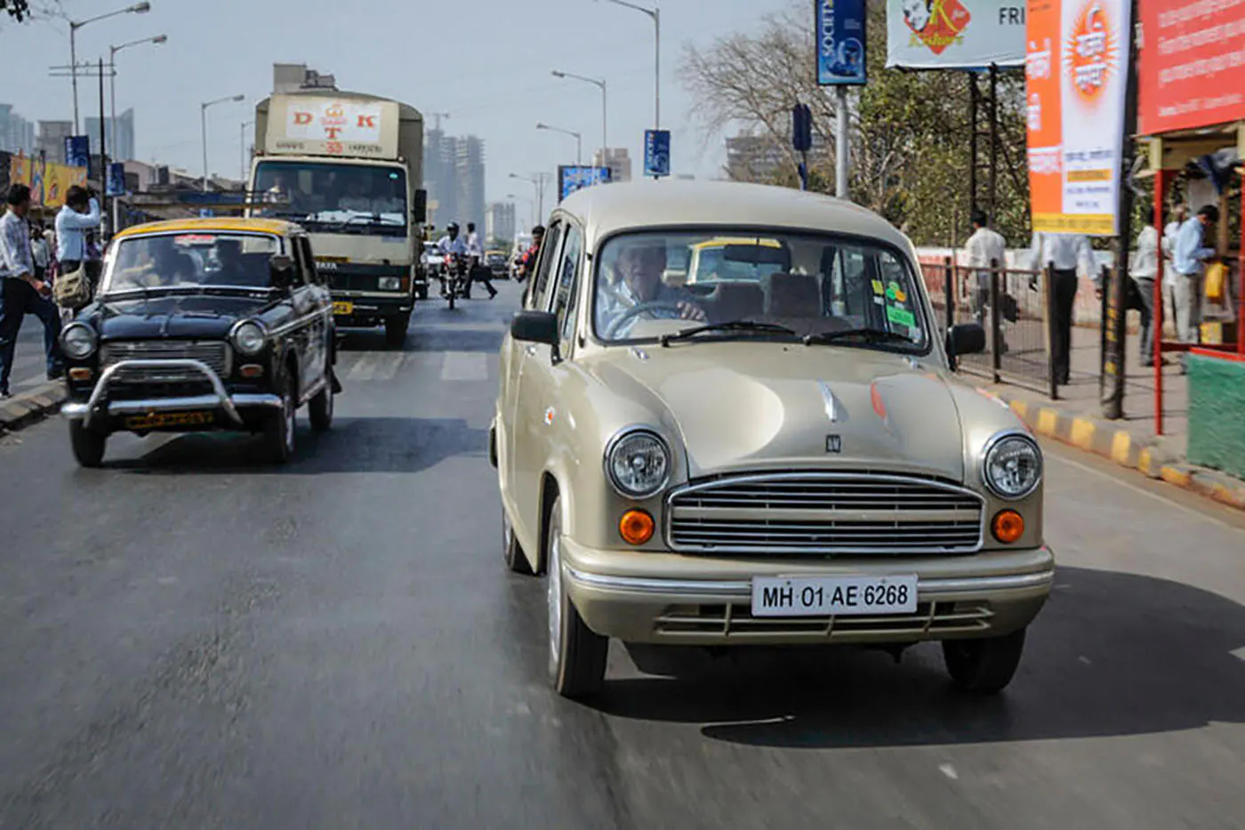 Британцы признали две модели Lada автомобилями-долгожителями: Нива уступила только Жуку