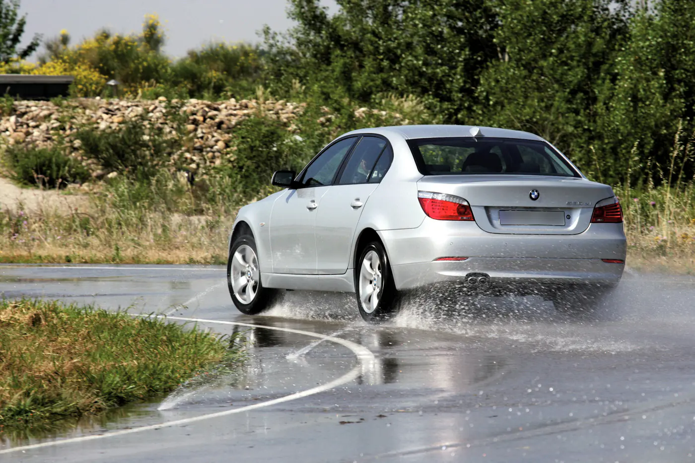 Понторезки: сравниваем стоимость обслуживания BMW E60 и Mercedes-Benz W211