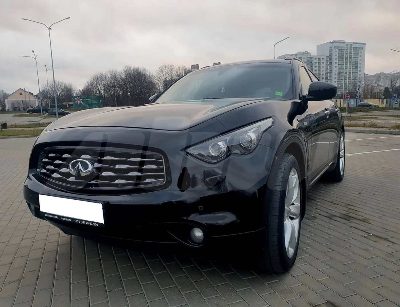 Infiniti FX II (S51), 2010