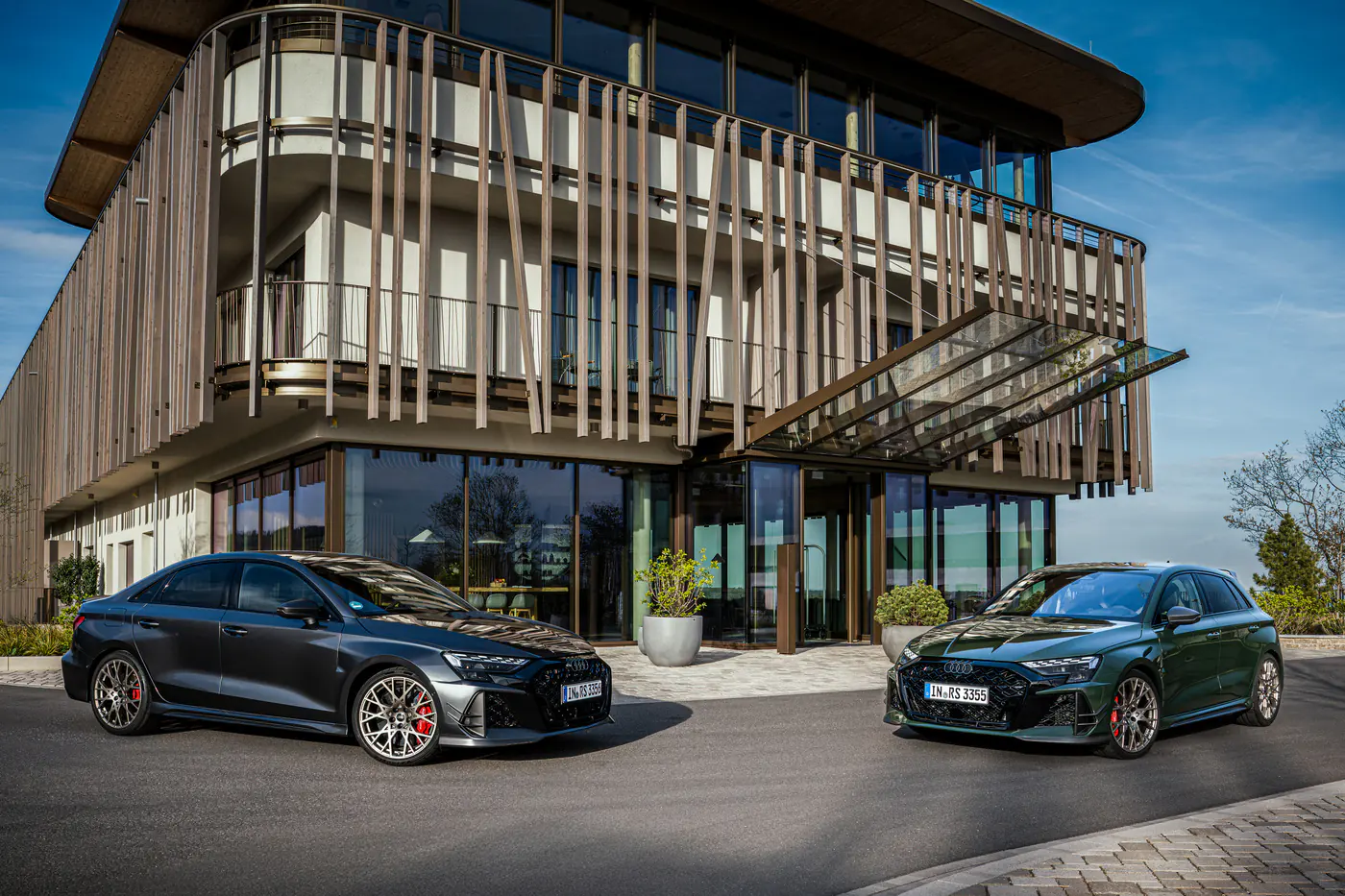 Пять цилиндров и «четыре кольца»: полувековой юбилей «пятерки» Audi