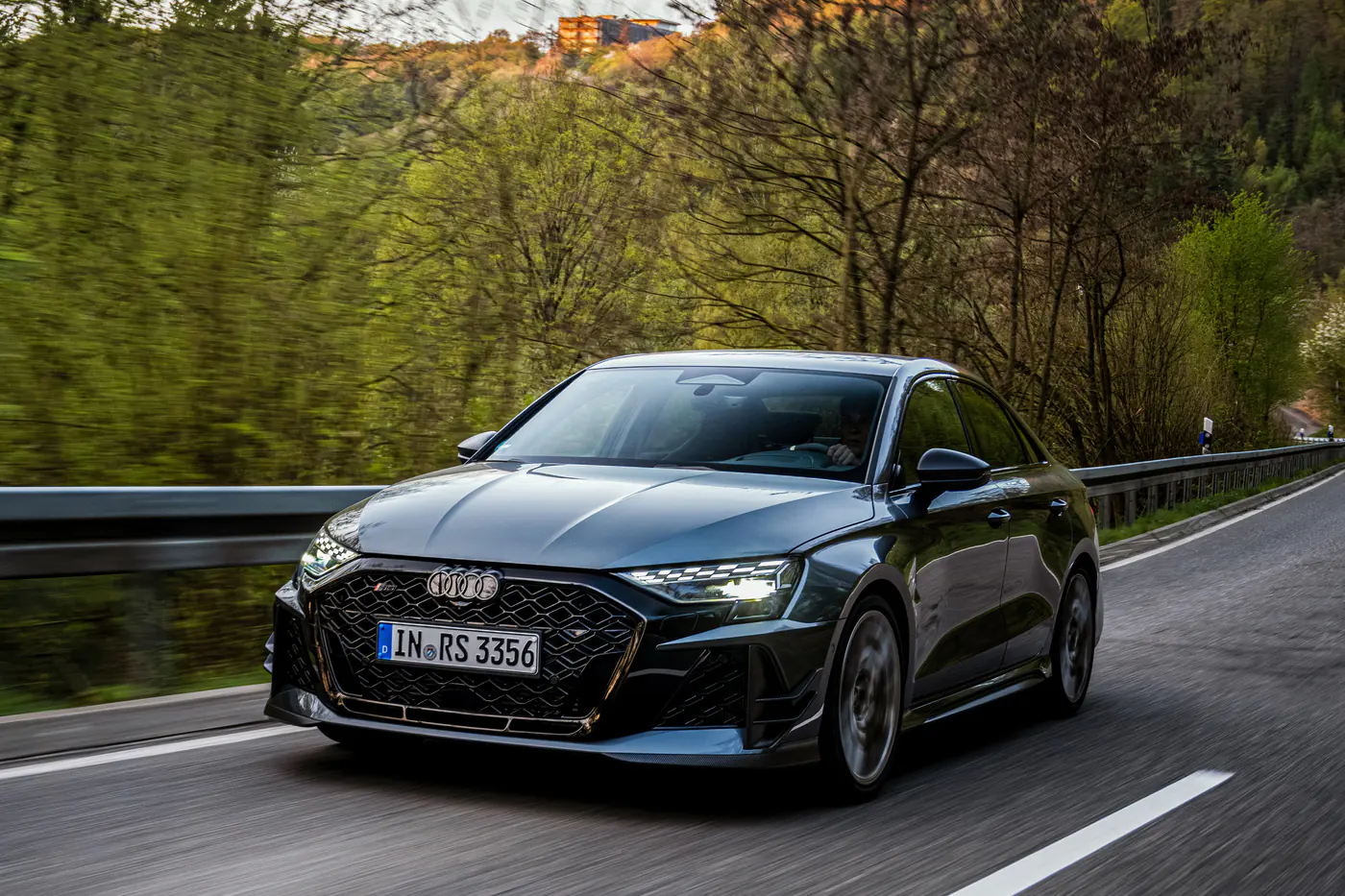 Пять цилиндров и «четыре кольца»: полувековой юбилей «пятерки» Audi