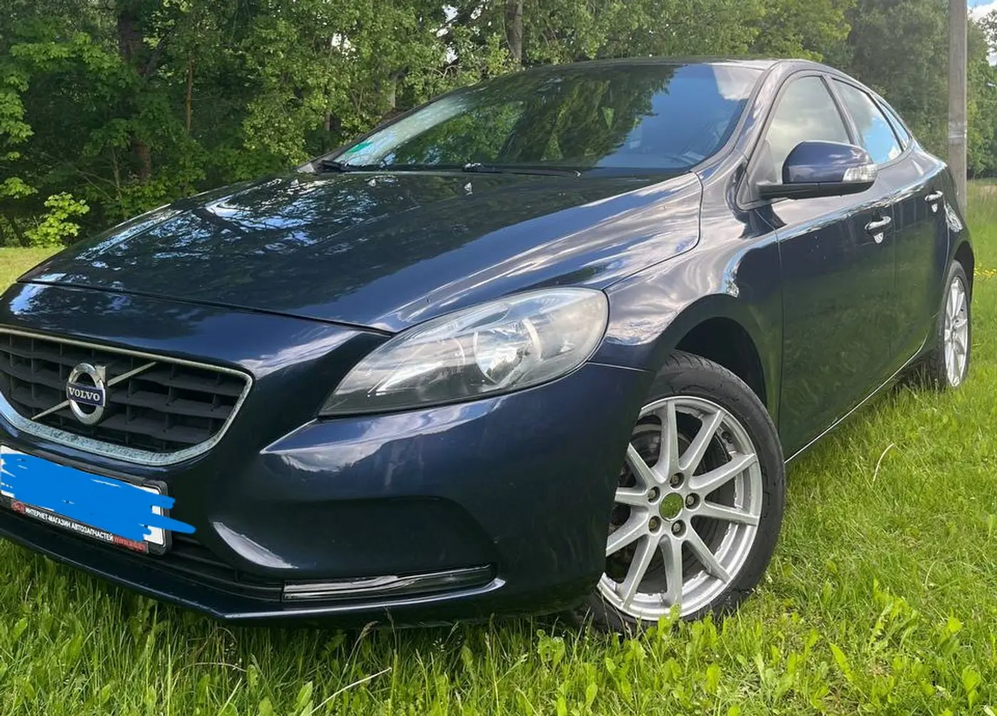 Volvo V40 II, 2013