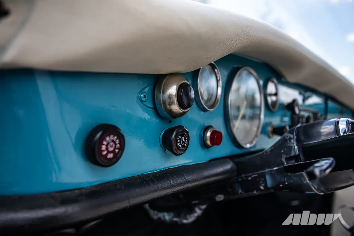 Как магнит манила красота: ретротест Volkswagen Karmann-Ghia
