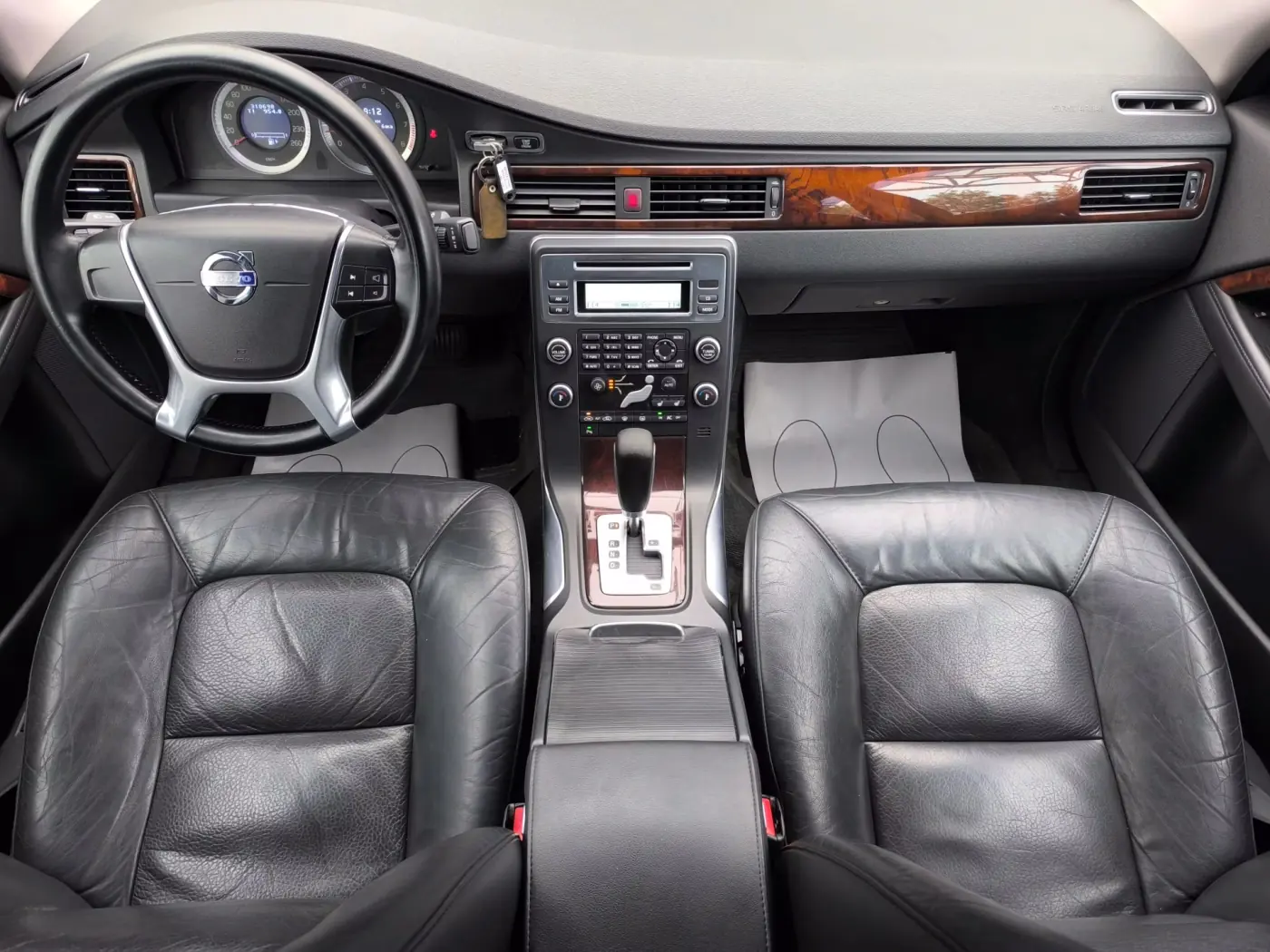 От Geely Emgrand до Ford Escape: выбираем авто c пробегом до 30 тысяч рублей