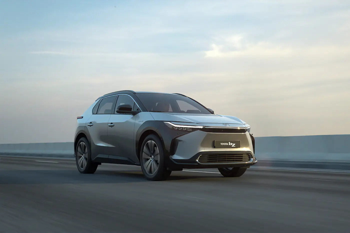 Электрокар, который умеет глохнуть: Toyota вернет педаль сцепления вопреки логике