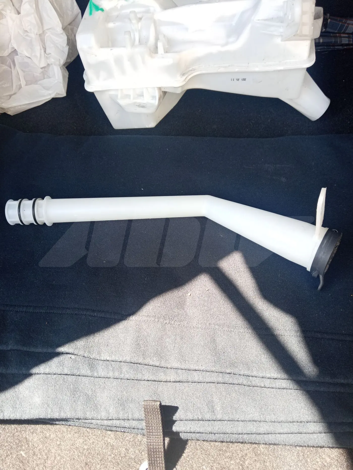 Горловина бачка омывателя к Buick Encore GX 2021