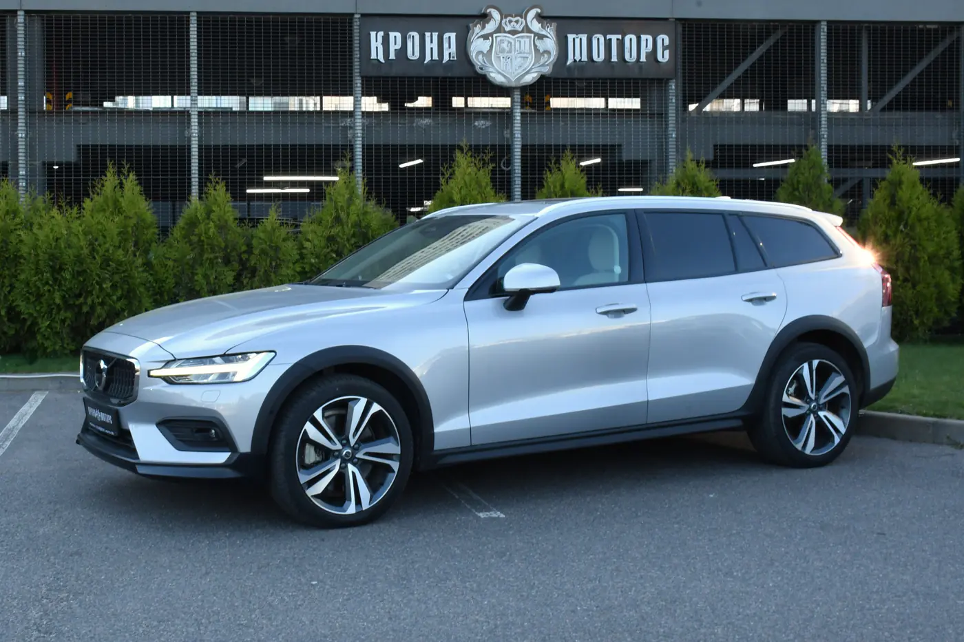 Volvo V60 Cross Country II, 2024