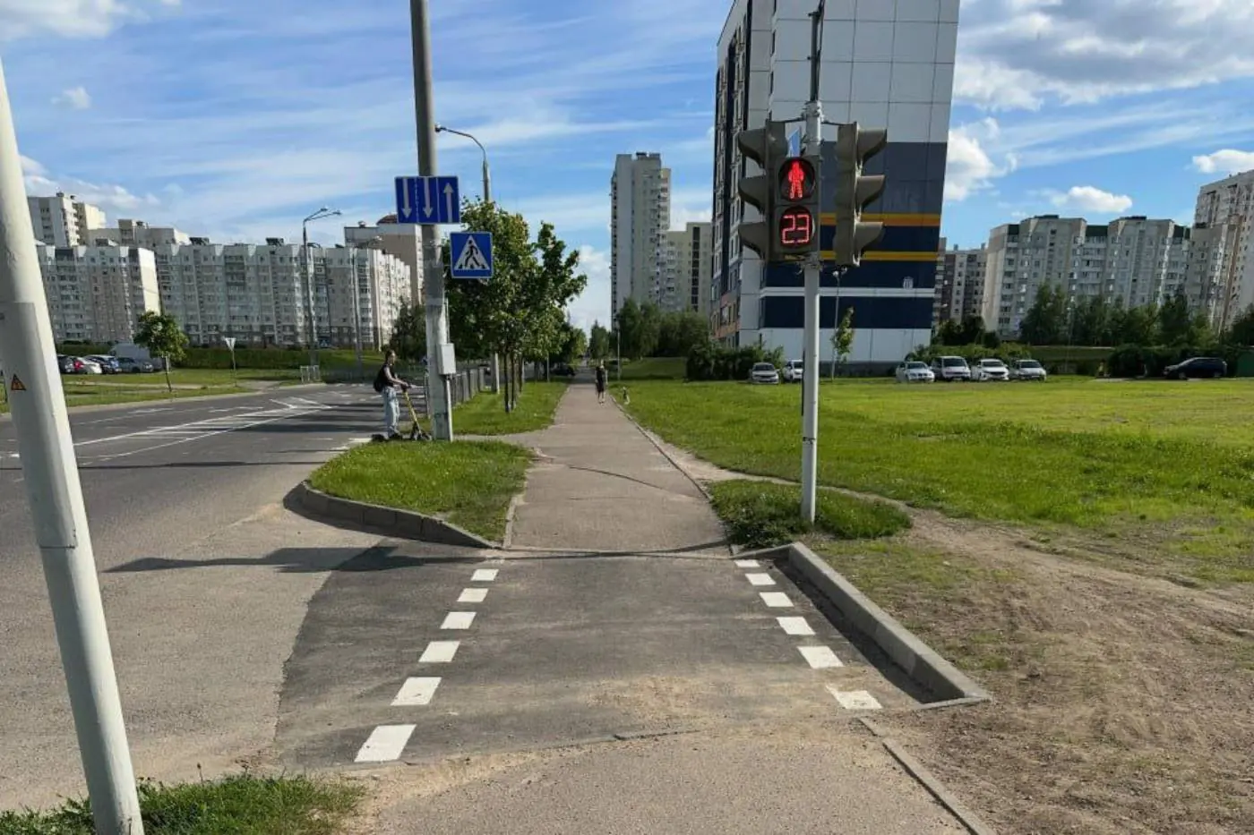 В Минске нашли пешеходный переход «в никуда». Оказалось, у него есть история
