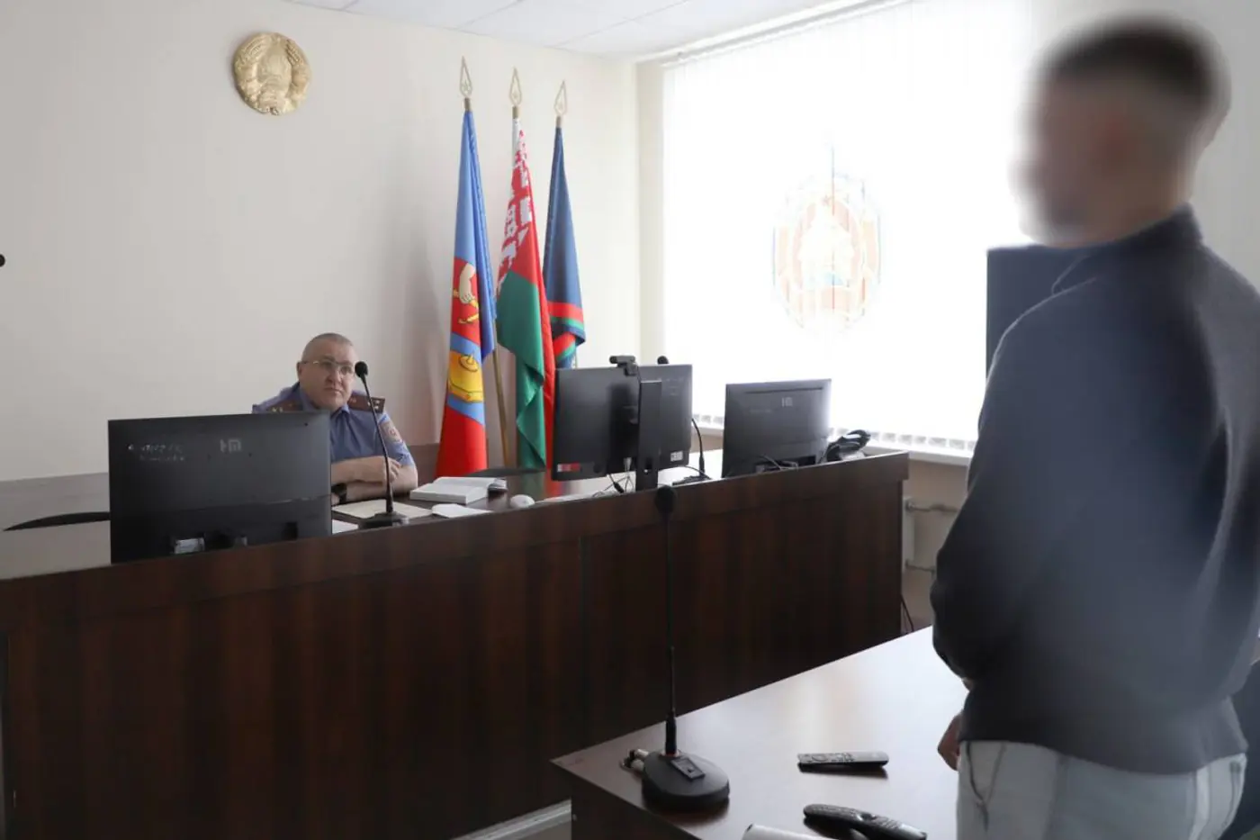 «Личные проблемы и стресс»: водитель объяснил опасную езду, но остался без прав