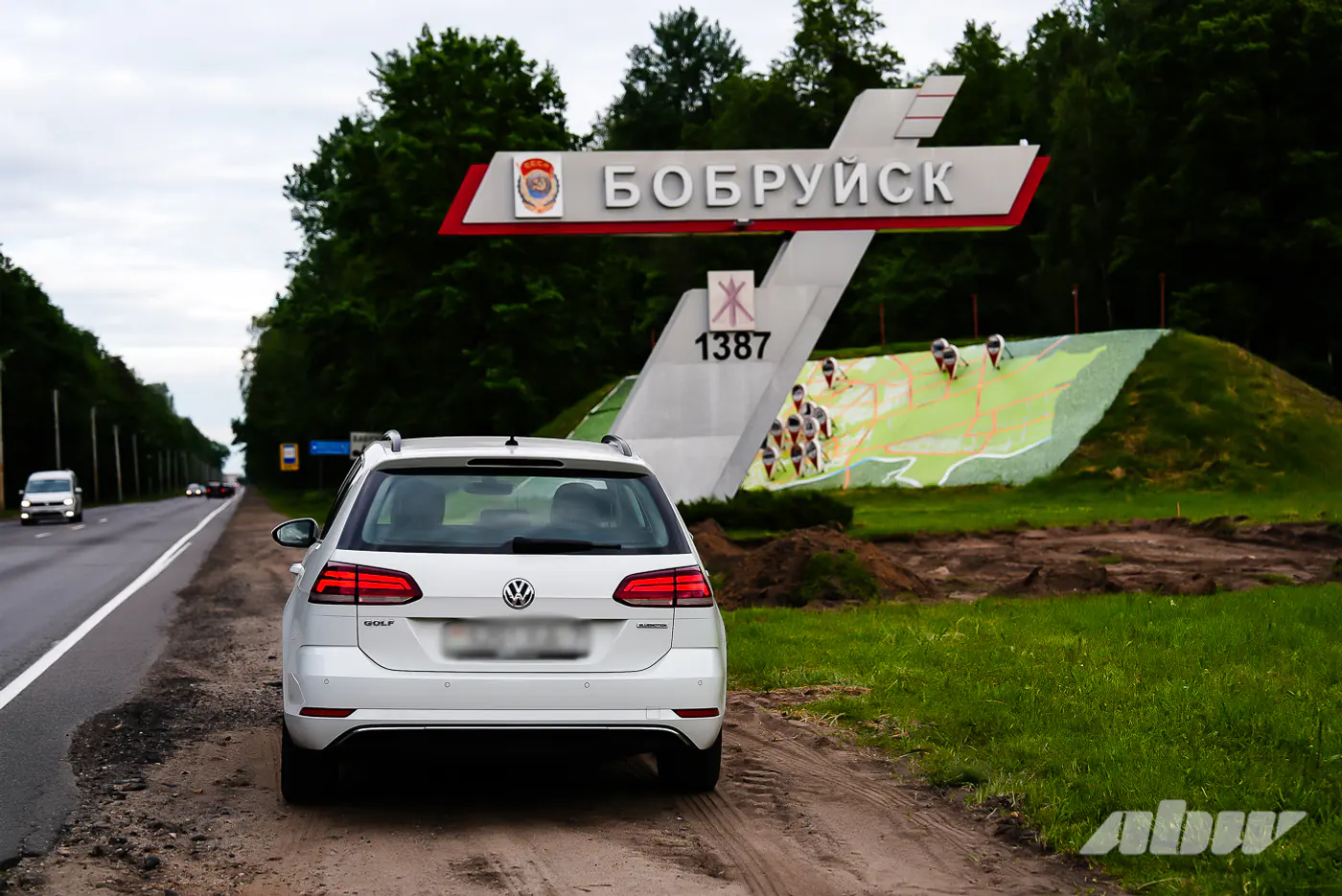 «Электрички» нервно курят: проверили, во сколько обходятся 100 км на метановом автомобиле