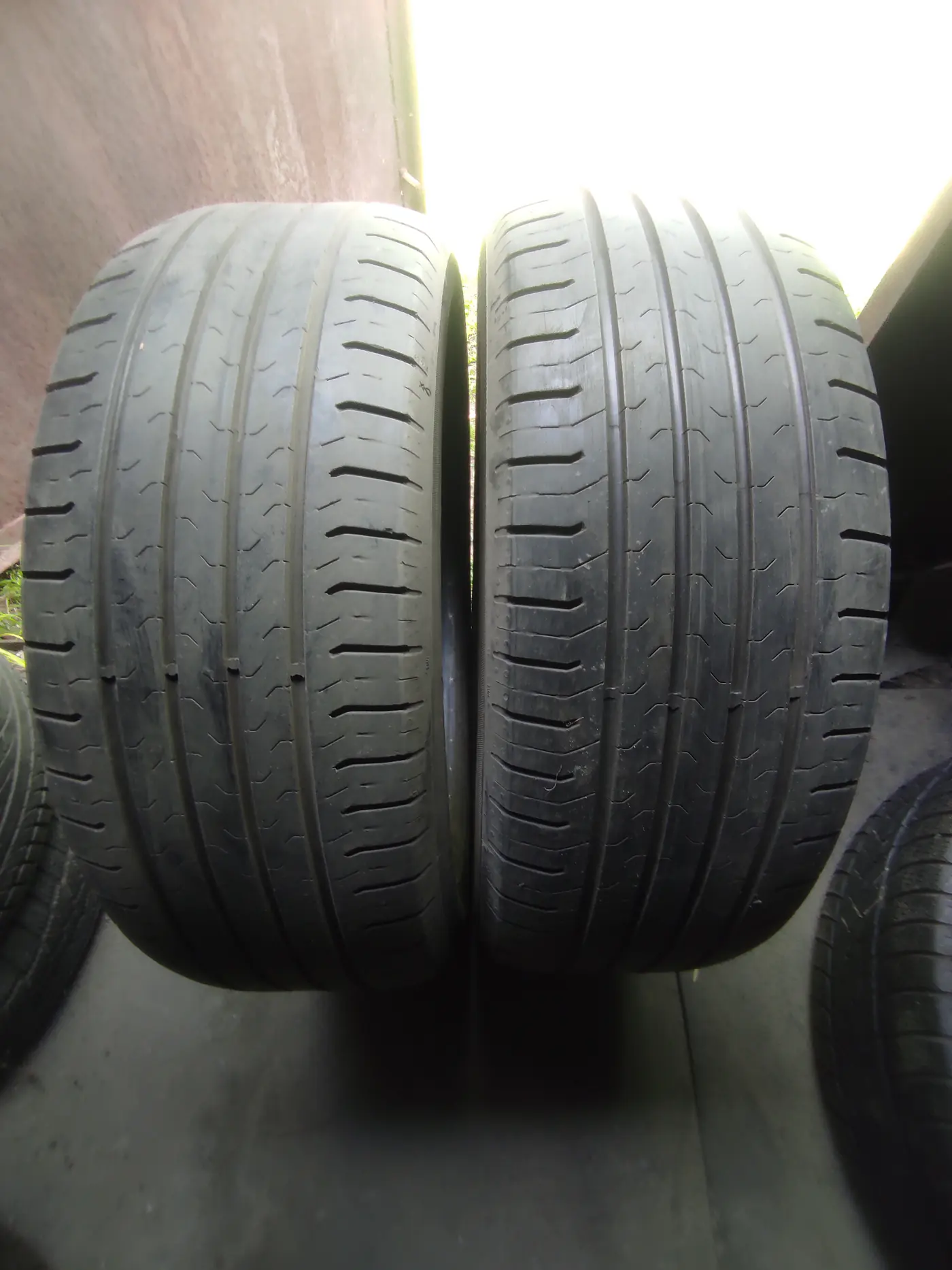 R17 215 60 Continental 327