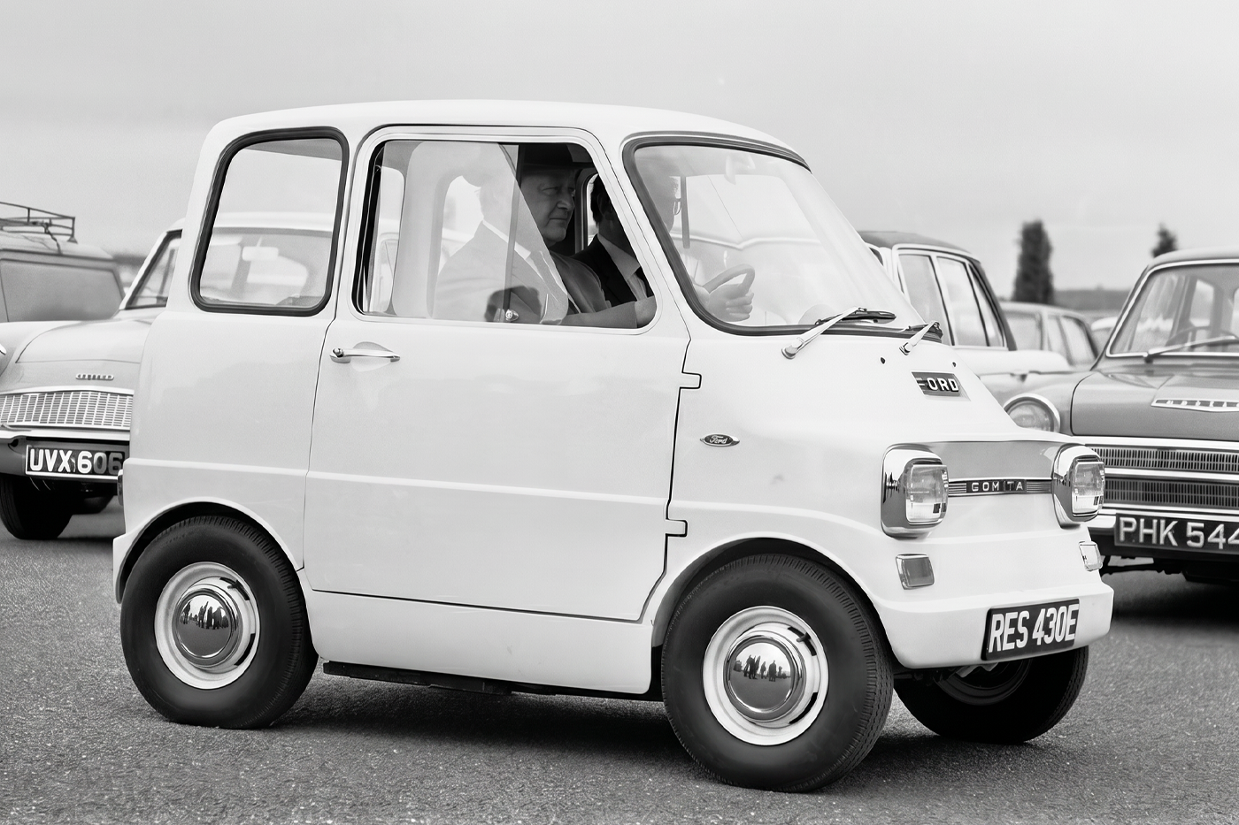 Маленький, странный, электрический: Ford Comuta 1967 года, который опередил рынок