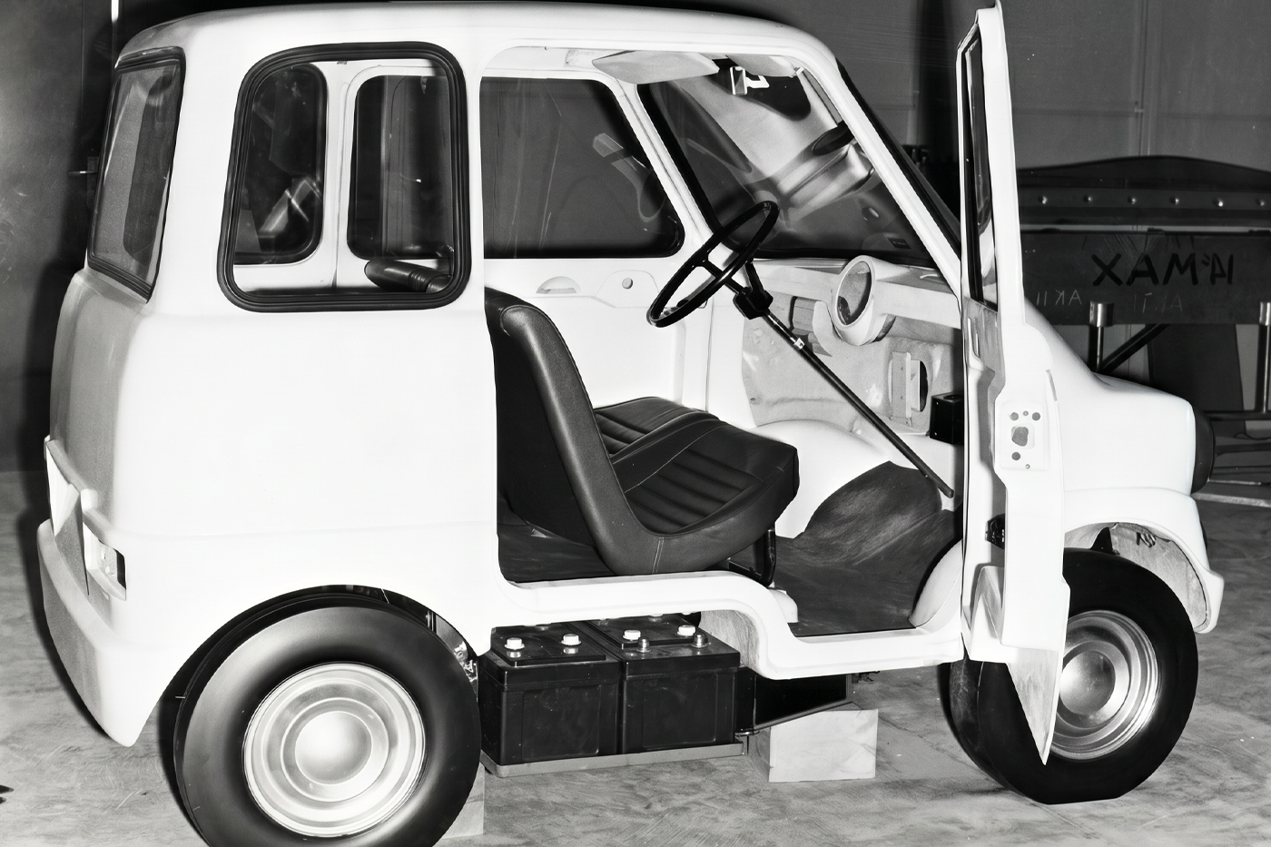 Маленький, странный, электрический: Ford Comuta 1967 года, который опередил рынок