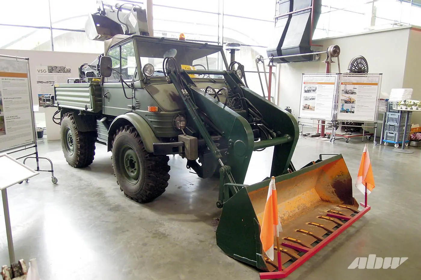 Зрелые годы вездехода: репортаж из музея Unimog – часть 2