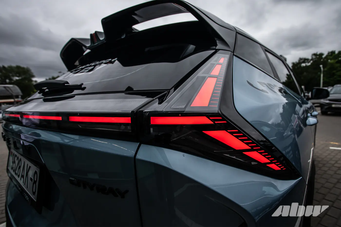 Geely Cityray врывается в топ продаж – теперь с льготным кредитом от 0,99%!