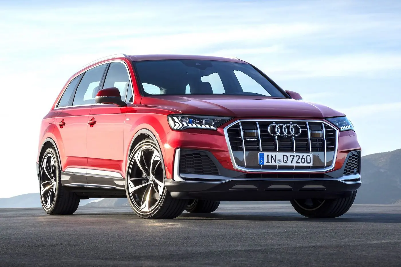 Кроссовер Audi Q7 третьего поколения: что новенького
