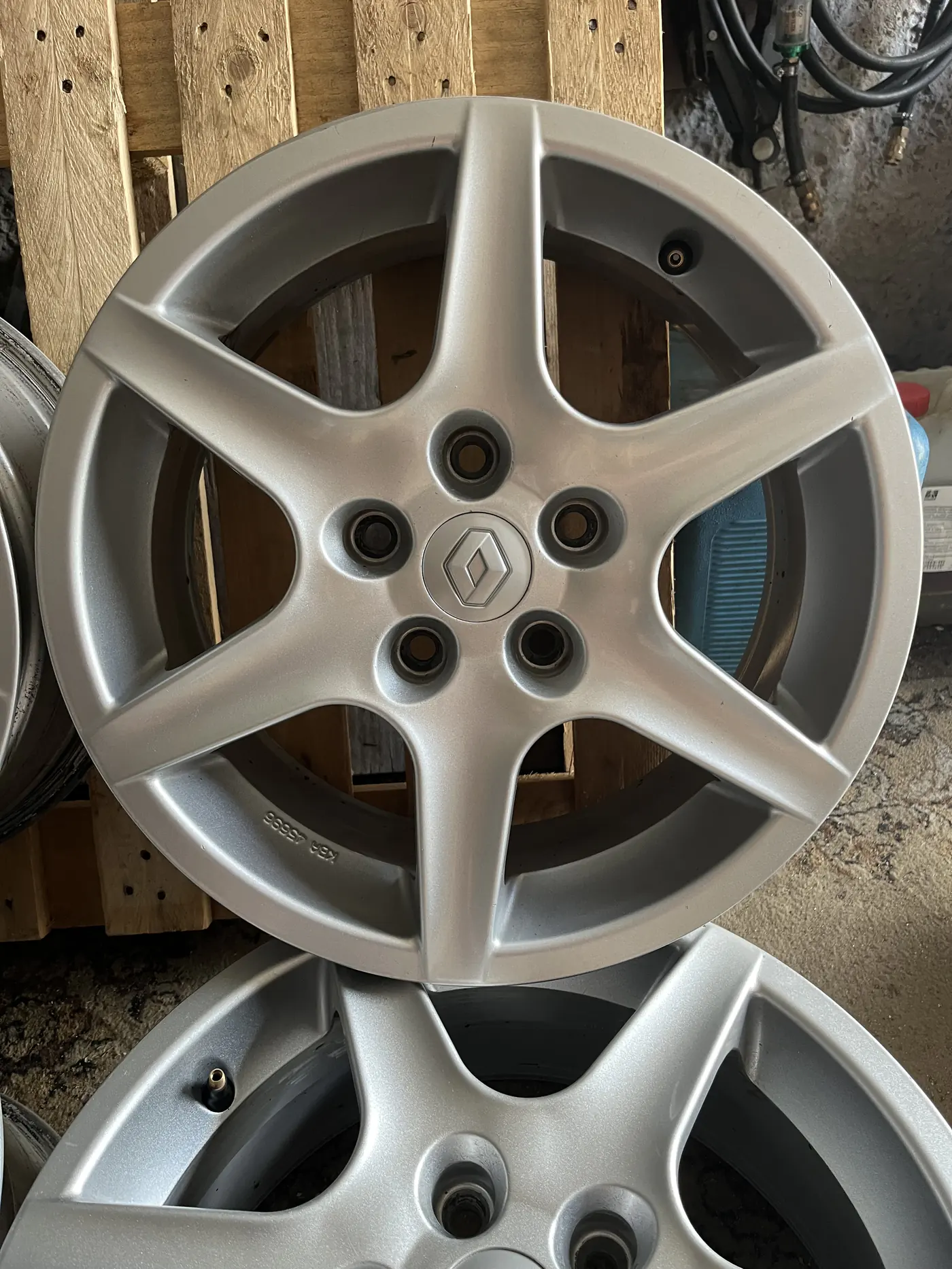 7xR16 5 114.3 ET40 DIA66.1 к Renault Megane