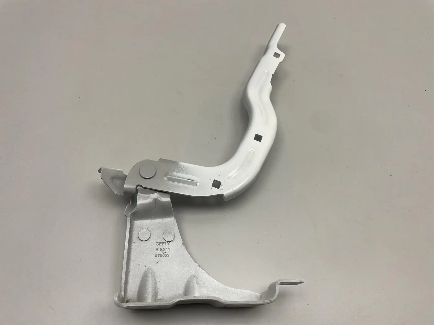 Петля капота правая к Geely Coolray 2023