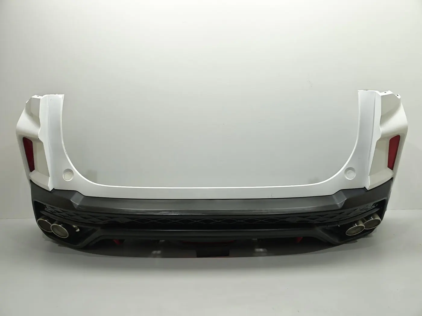 Бампер задний к Geely Coolray 2026