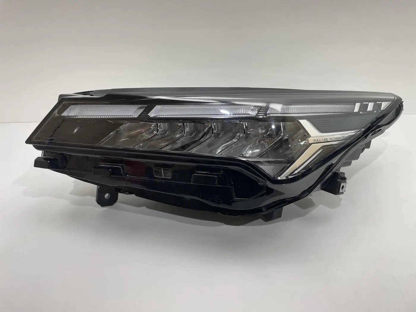 Фара левая к Geely Coolray 2023
