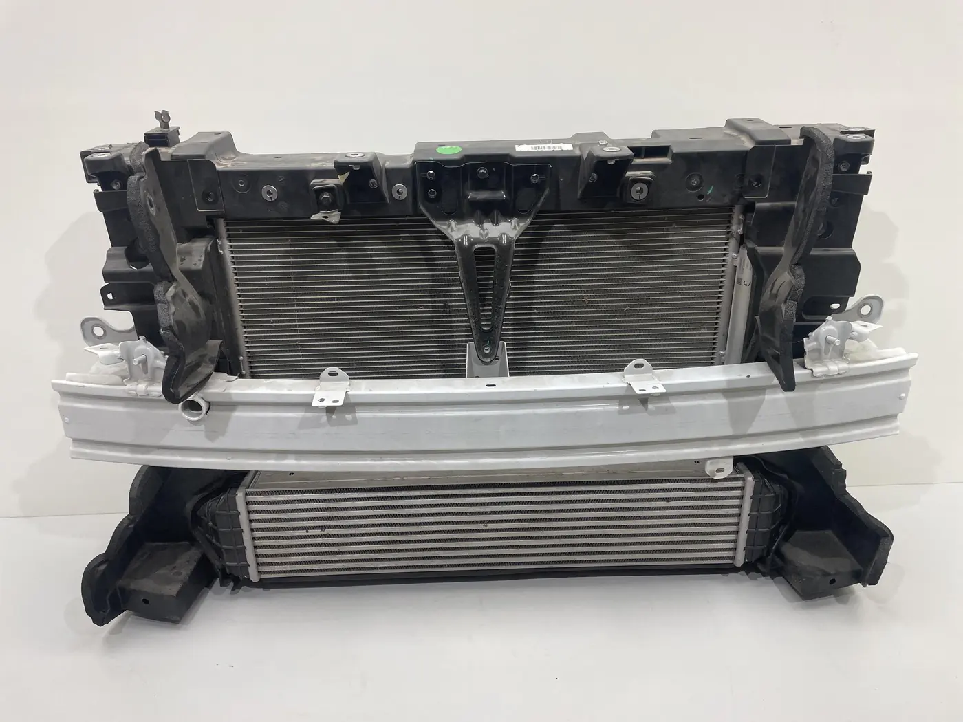 Кассета радиаторов к Geely Coolray 2023