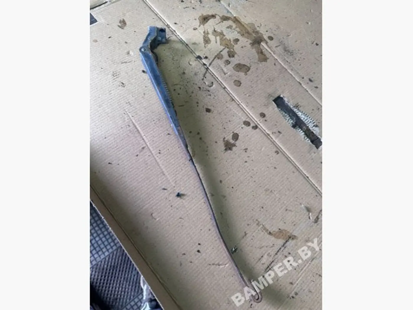 Щеткодержатель к Suzuki Wagon R 1998