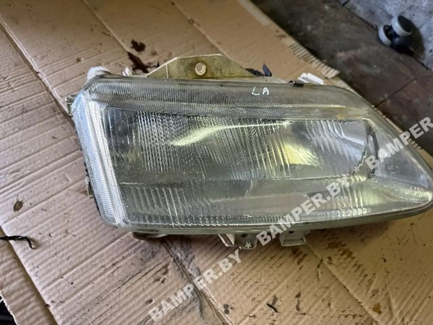 Фара правая к Renault Laguna 1995