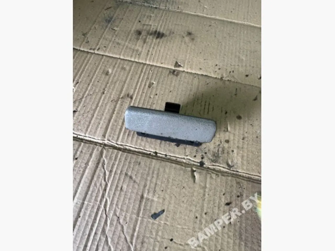 Замок бардачка к Chrysler Voyager 2002