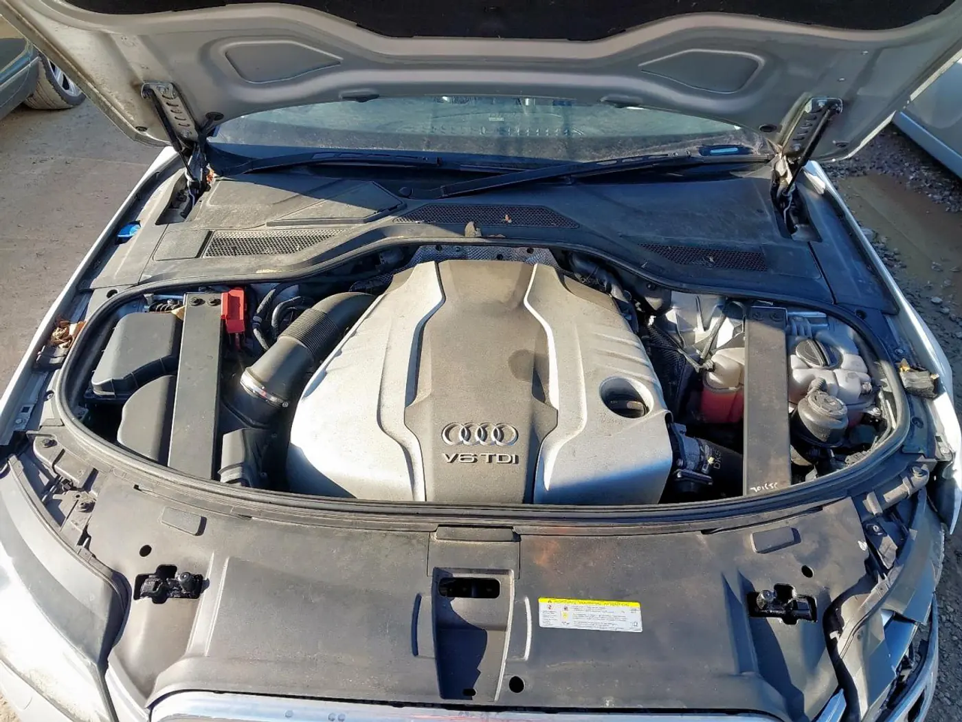 Двигатель к Audi A8 2012