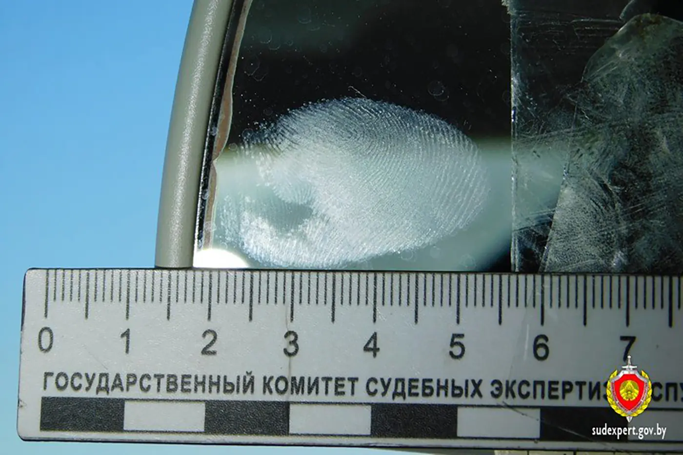 Угон ради веселья: парень уехал на машине своего нанимателя