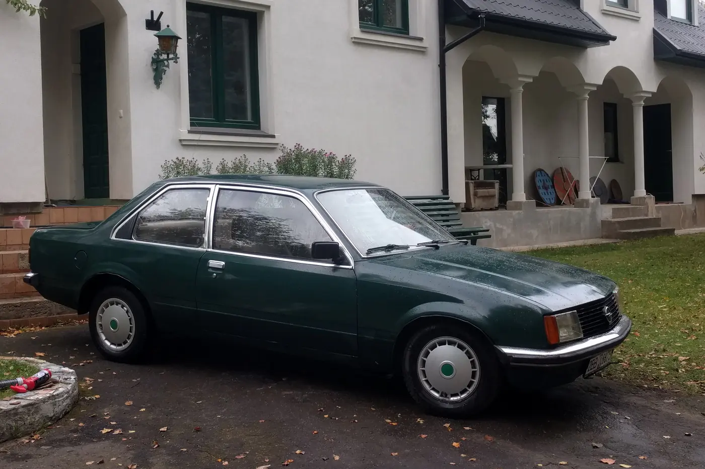 47-летний Senator, Rekord и Commodore: эта молодая семья очень любит старые Opel