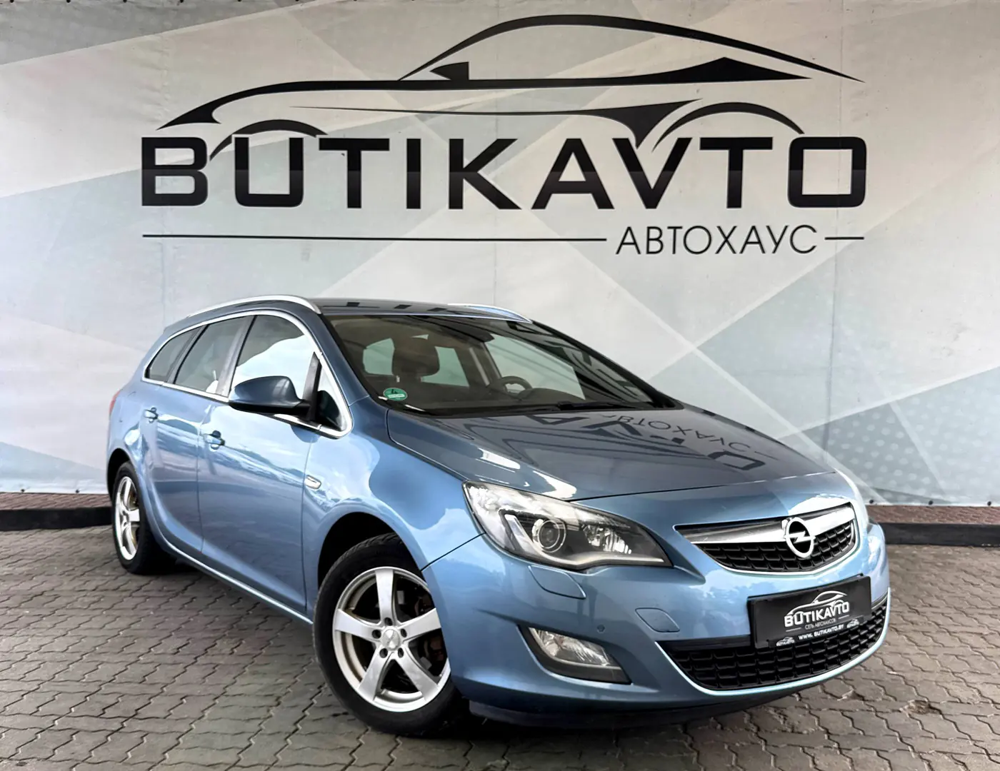 Opel Astra J, 2010
