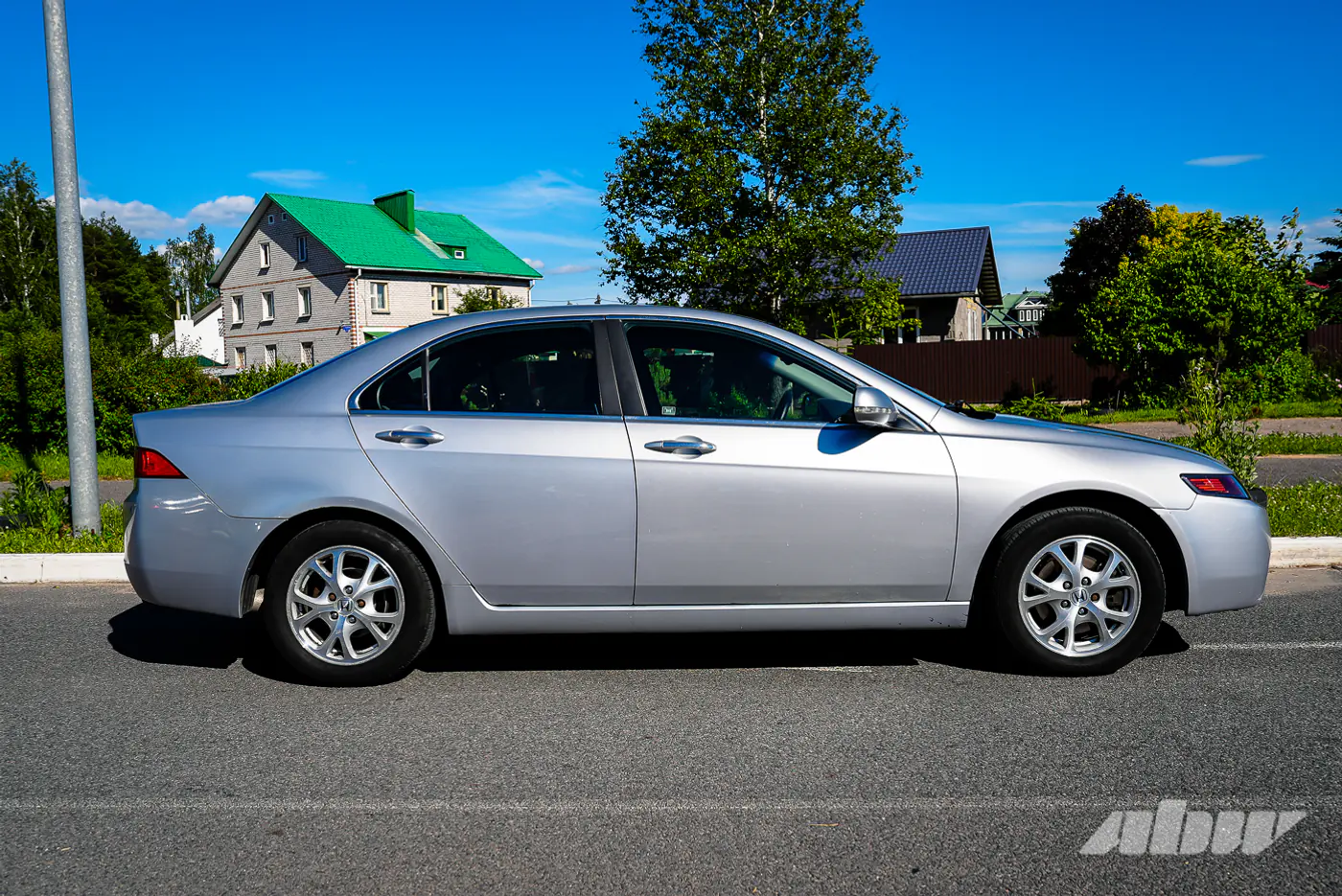 «Это самая заантикоренная машина на всем побережье»: мнение владельца Acura TSX