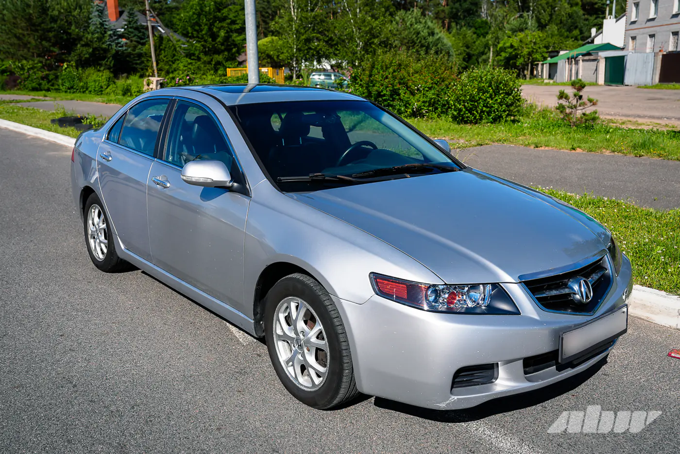 «Это самая заантикоренная машина на всем побережье»: мнение владельца Acura TSX