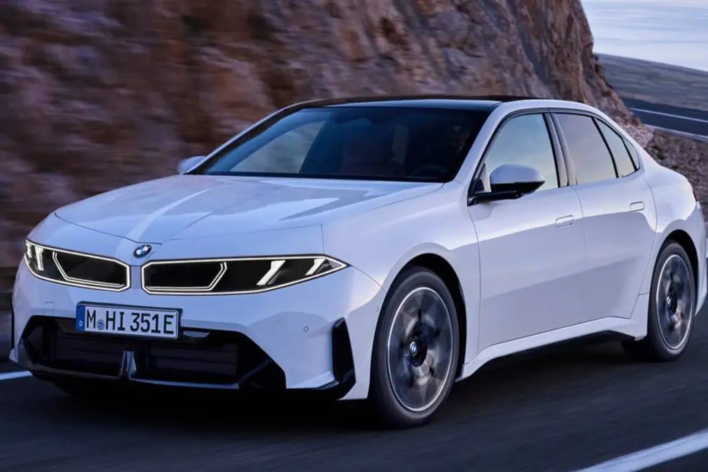 До 906 км без подзарядки – BMW начала продажи нового i3