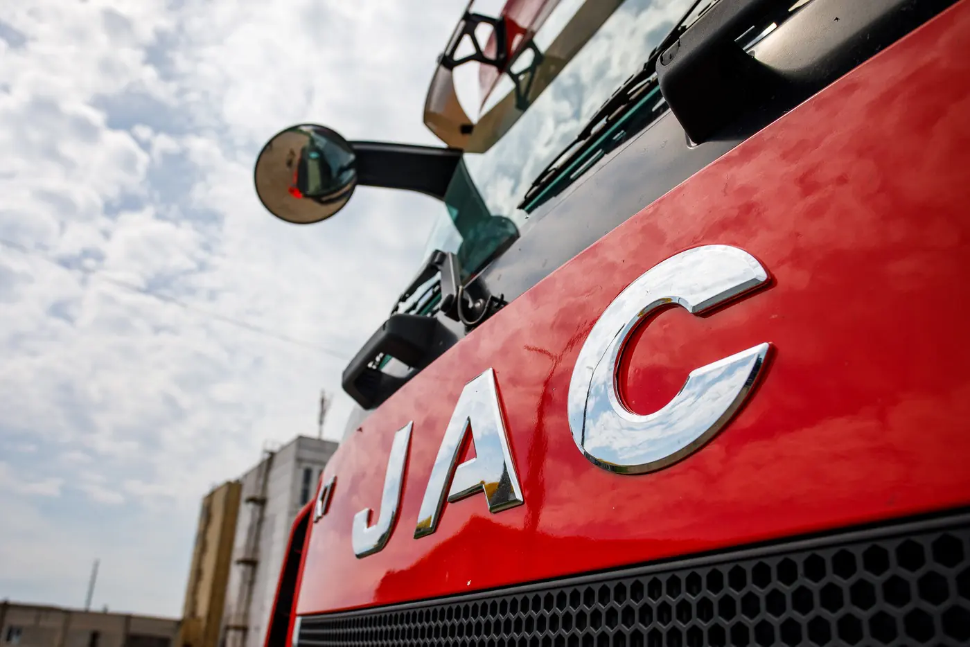 Правда о тягачах JAC K7: плюсы и минусы, о которых говорят перевозчики