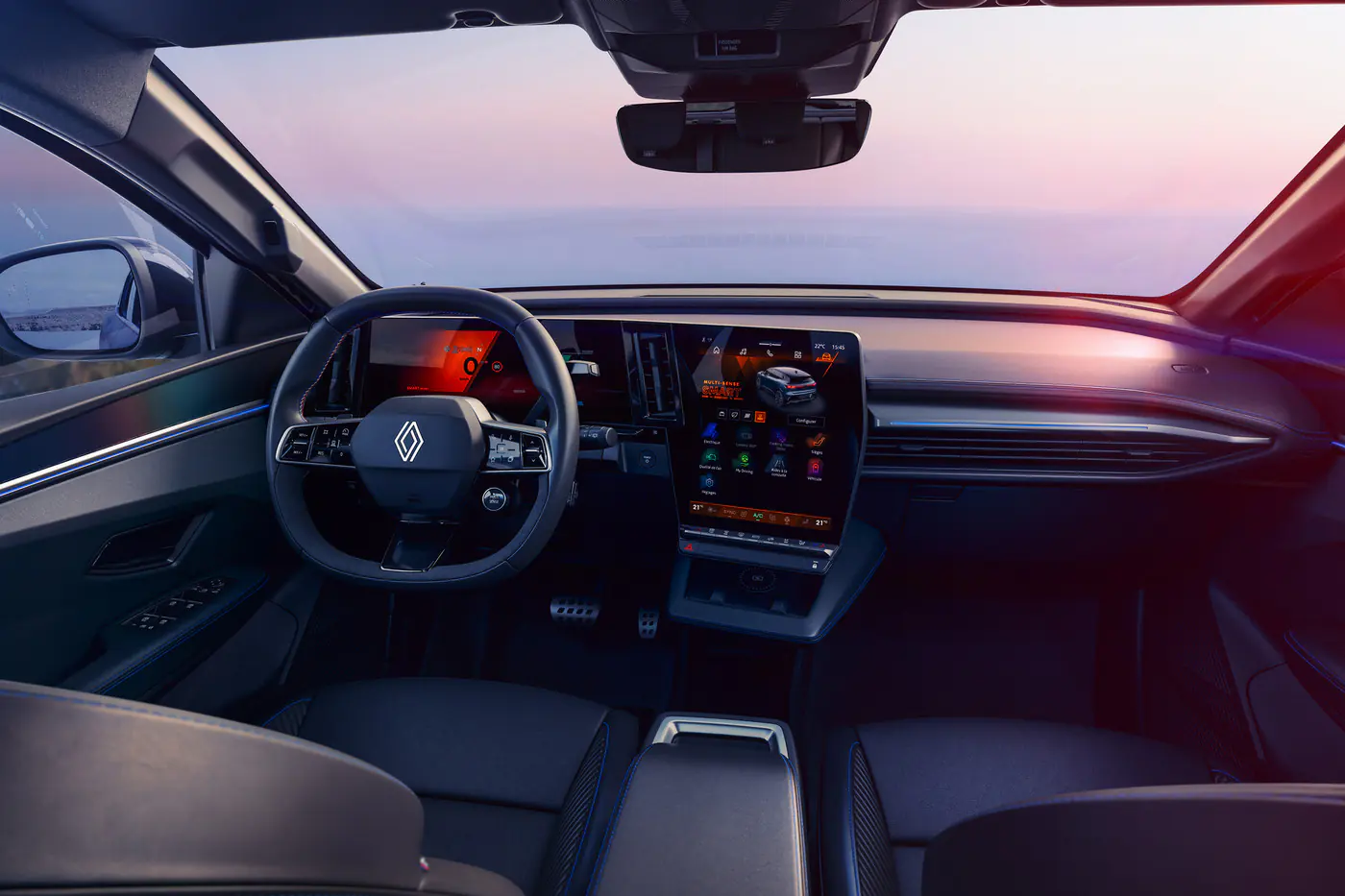 Обновленный электрокар Renault Megane E-Tech получил улучшенную батарею